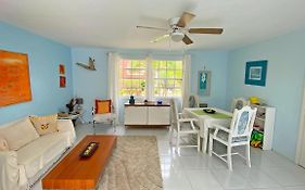 Azalea Cottages - 5 Minutes Walk To The Beach!